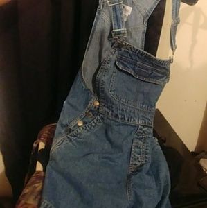 Over-all Arizona shorts